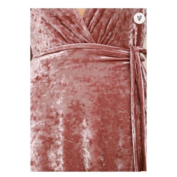 LULU'S Pink Long Sleeve Velvet Deep V Neck Midi Wrap Dress XS - Picture 7 of 9